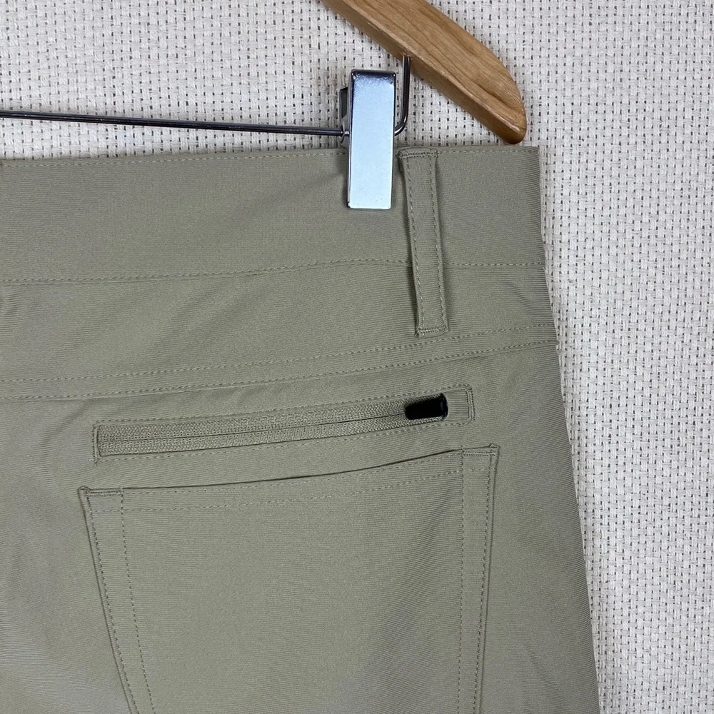 Reebok 5-Pocket 34x30 Voyager Beige Golf Pants Men's NWT